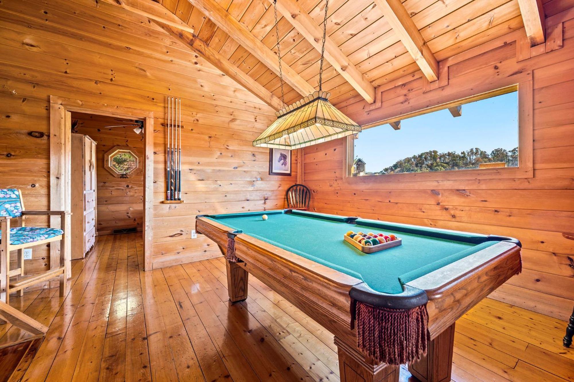 Bearfoot Pines - True Log Cabin - Wi-Fi, Hot Tub, Fishing, Deck With Views! - Mins To Pf Sevierville Esterno foto