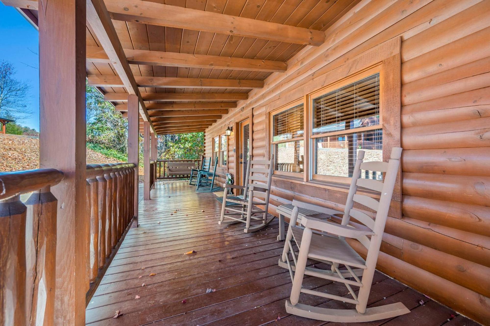 Bearfoot Pines - True Log Cabin - Wi-Fi, Hot Tub, Fishing, Deck With Views! - Mins To Pf Sevierville Esterno foto